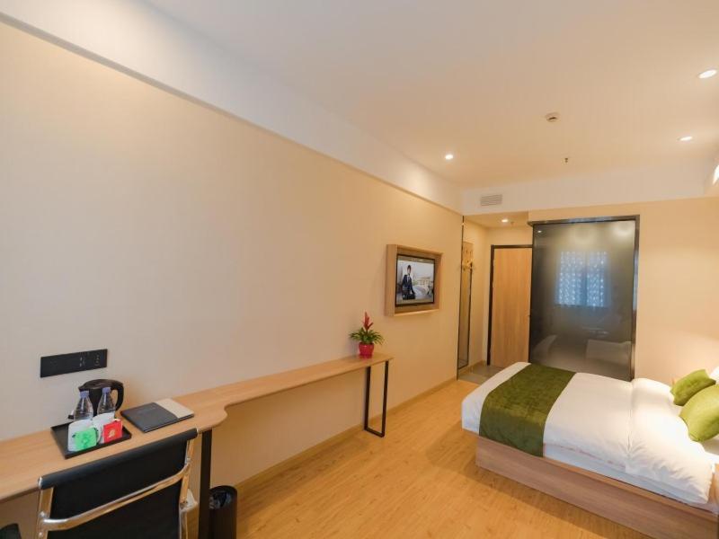 Greentree Inn Shanghai Huangxing Park Subway Station Express Hotel Экстерьер фото