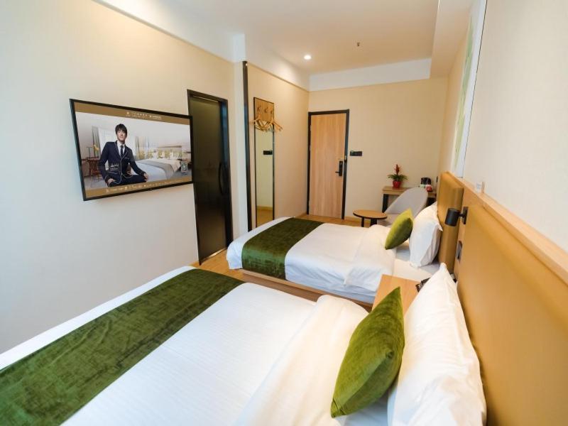 Greentree Inn Shanghai Huangxing Park Subway Station Express Hotel Экстерьер фото