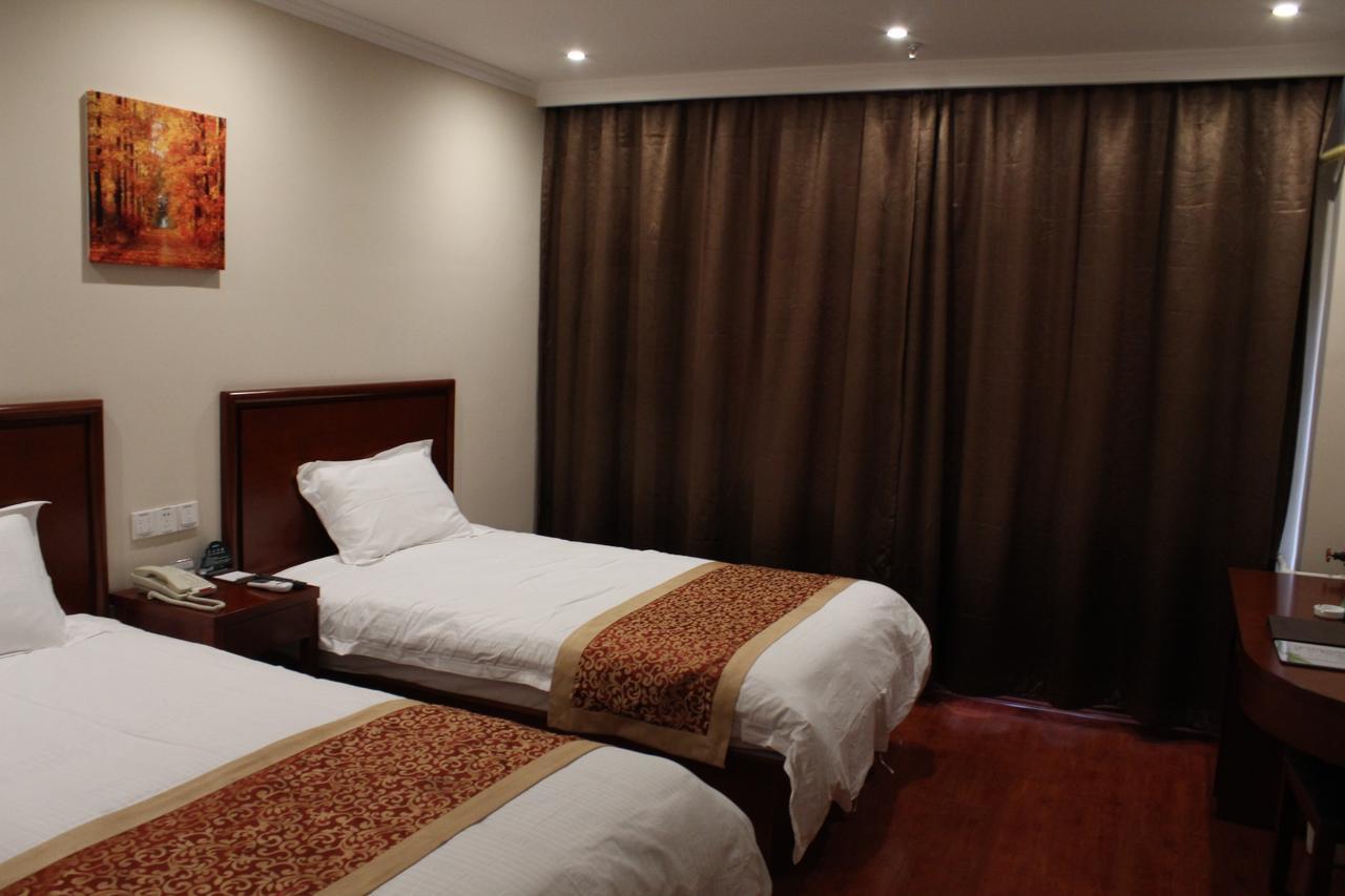 Greentree Inn Shanghai Huangxing Park Subway Station Express Hotel Экстерьер фото
