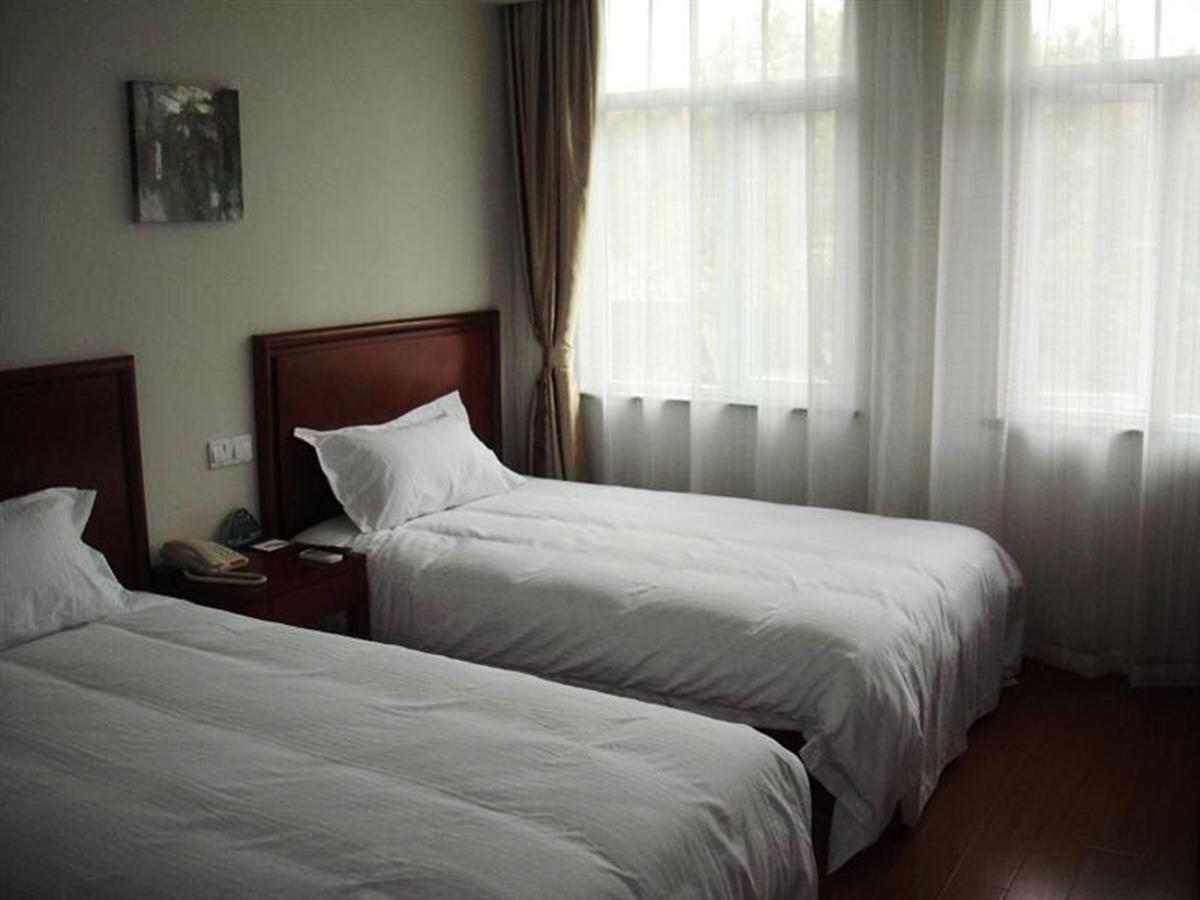 Greentree Inn Shanghai Huangxing Park Subway Station Express Hotel Экстерьер фото