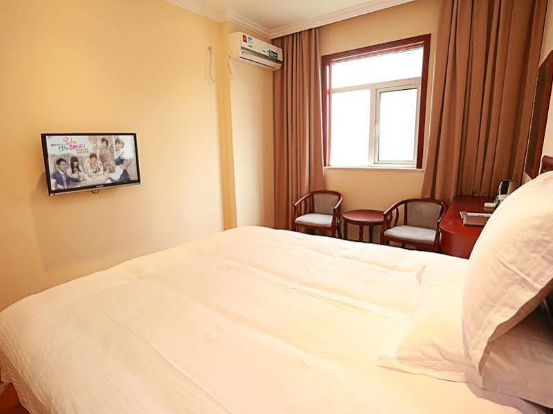 Greentree Inn Shanghai Huangxing Park Subway Station Express Hotel Экстерьер фото